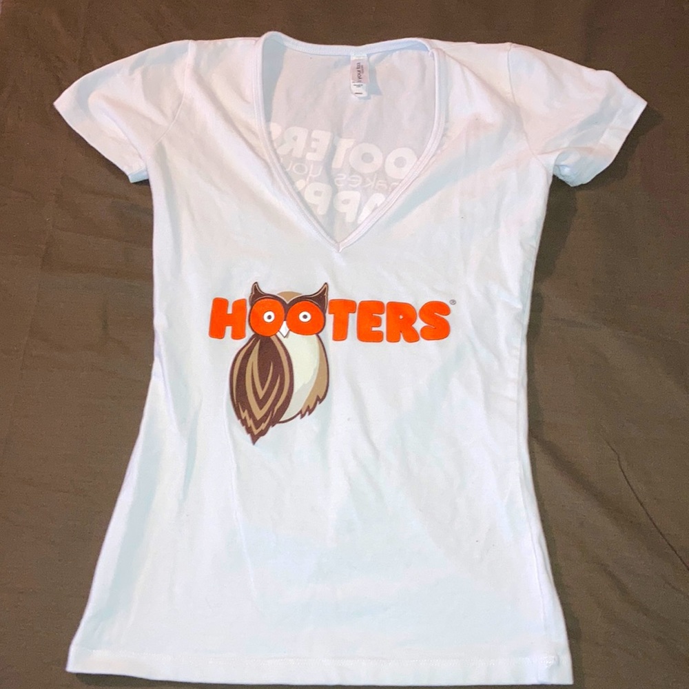 Hooters Girl short sleeve shirt